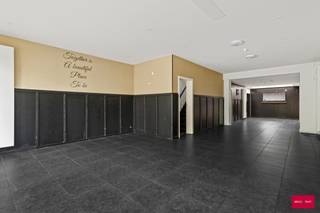 Commercial à vendre à Malle