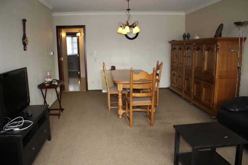 Opbrengsteigendom bestaande uit 4 appartementen en garage - foto 2