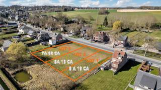 <p>Voor meer informatie of een bezoek, bel 02/532.22.57 - Lennik (Eizeringen): Op een strategische ligging langs de Assesteenweg en op een boogscheut van de belangrijke as Brussel-Ninove en Asse-Edingen, biedt Topo-Immo u deze <strong>prachtige bouwgrond</strong> aan met een een oppervlakte van <strong>8a 19ca</strong>. Geschikt voor het oprichten van een <strong>open bebouwing</strong>! Mogelijkheid om een gedeelte te voorzien met <strong>kantoorfunctie, vrij beroep, handel, dienstverlening en ambacht</strong>. Het perceel is 18m breed. De <strong>maximale</strong> <strong>gevelbreedte </strong>bedraagt<strong> 12m</strong>. Maximale bouwdiepte: 15m op het gelijkvloers en 12m op de verdieping. Kroonlijsthoogte: hellend dak tussen 3,20m en 6,20m - plat dak max. 6,50m. <strong>Mogelijkheid tot het oprichten van een vrijstaand tuinhuis, serre, poolhouse of terrasoverkapping in de achtertuin! </strong>Winkels, scholen en openbaar vervoer bevinden zich in de nabijheid. Interesse in deze mooie bouwgrond? Neem dan snel contact op met ons om het dossier in te kijken op kantoor! (Prijs exclusief opmetingskosten, aandeel verkavelingsakte en aansluitingskosten).  Maatregelen opgenomen in het maatregelenregister: nee.</p>