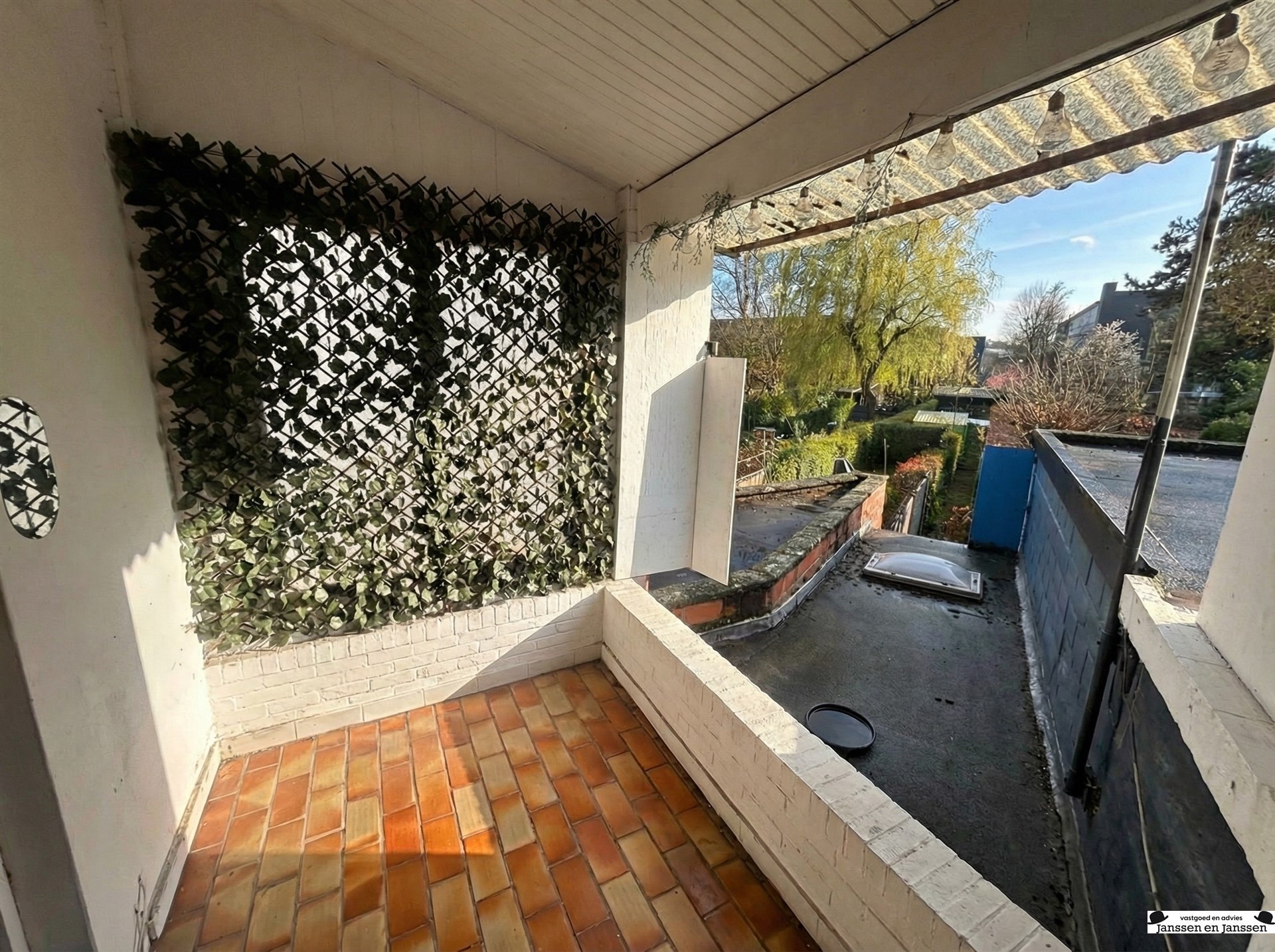 Centraal gelegen woning nabij het centrum van Brasschaat. - foto 5