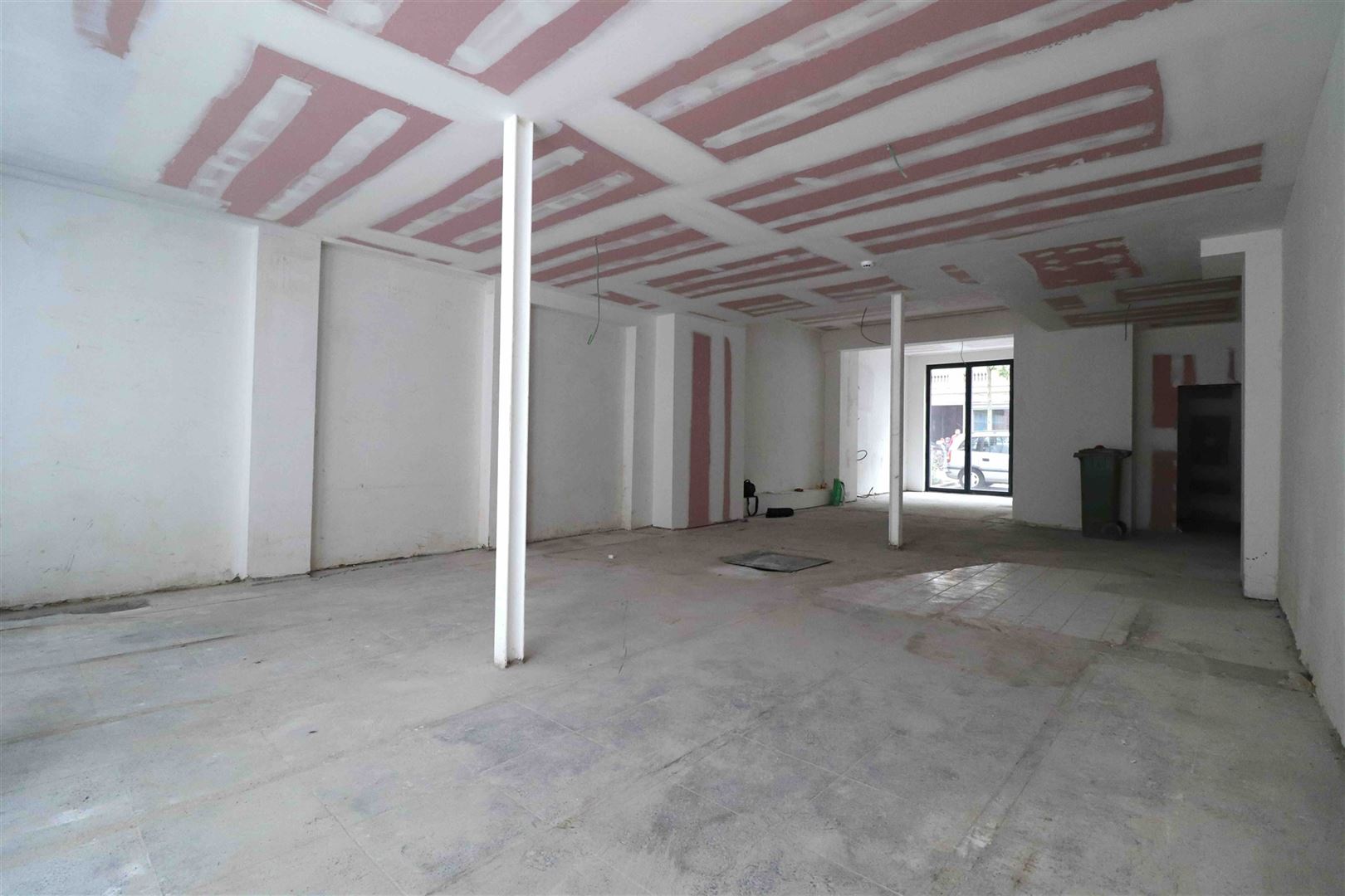Casco commercieel gelijkvloers aan Marnixplaats - foto 3