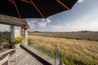 Fantastique maison à vendre à Knokke avec une vue imprenable et du soleil toute la journée.Cette maison récente et parfaitement entretenue (2017)...