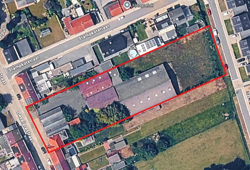 Geluwe - Halfopen woning met garage + 3 loodsen op 3802m² - foto 1