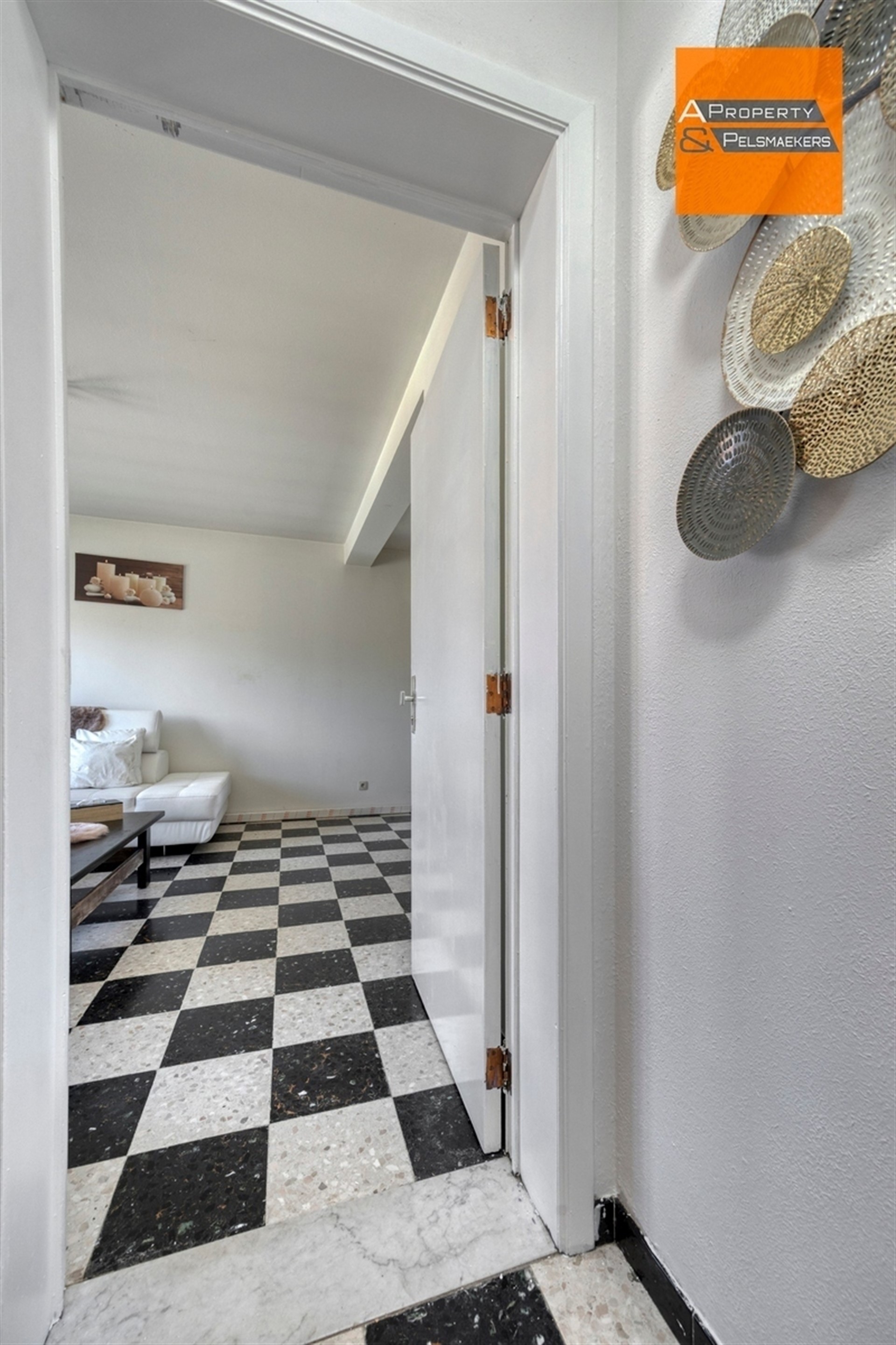 Luminous 2 bedrooms apartment with garagebox. - photo 4