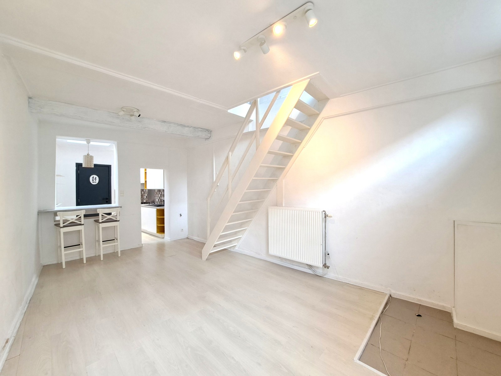 FIJNE WONING MET 2 SLAAPKAMERS IN "HET LOOKS" - foto 3