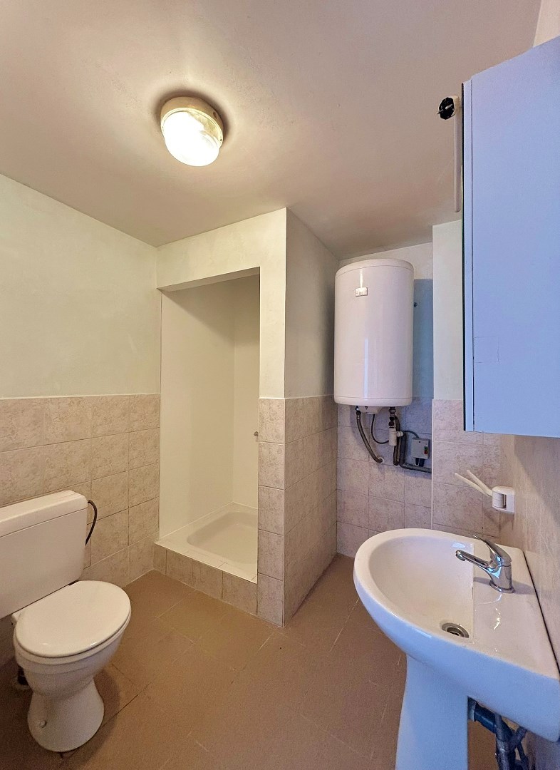 Duplex-appartement met terras in het centrum van Ieper - foto 4