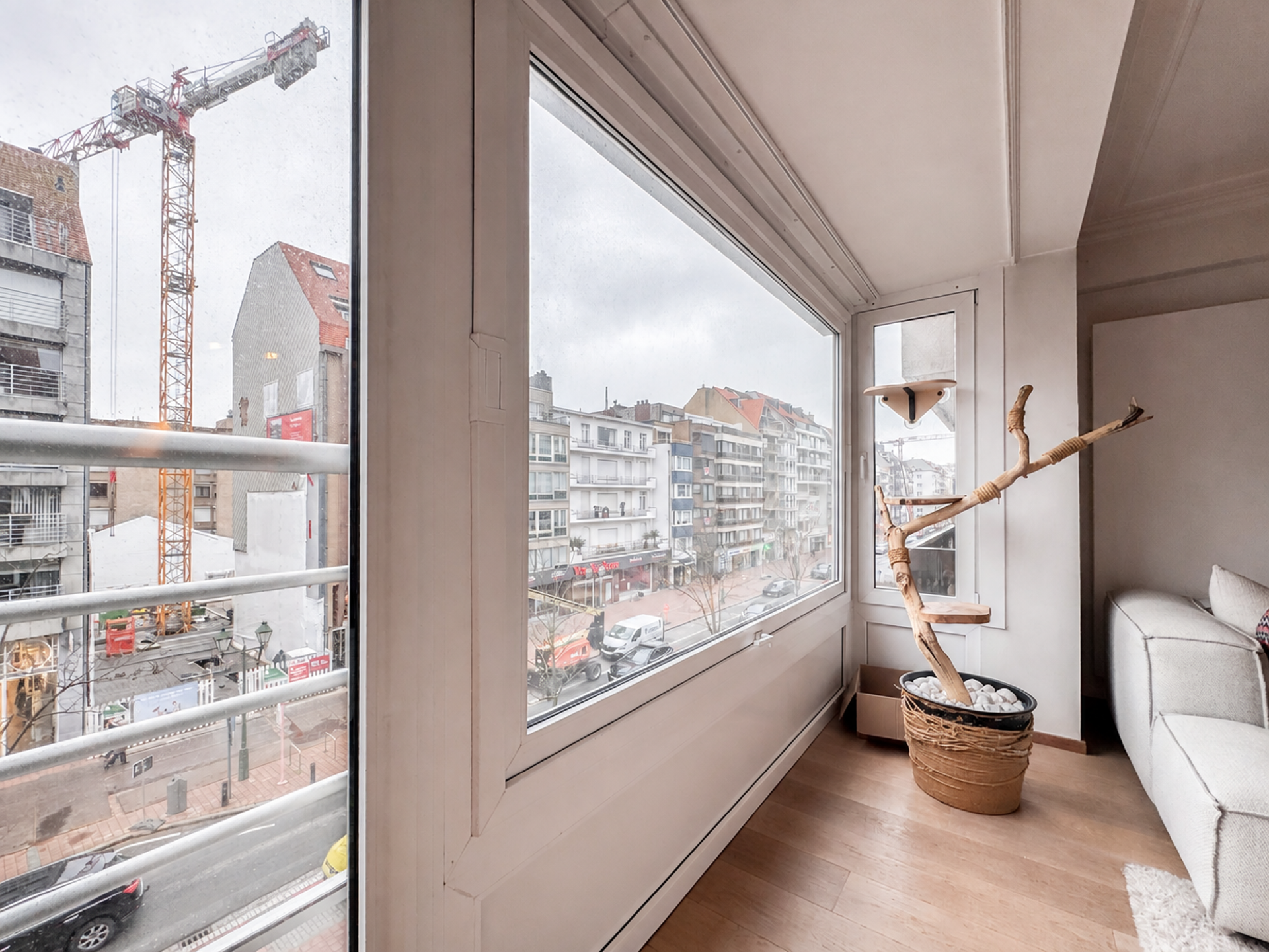 Prachtig en ruim gerenoveerd 2SLK-appartement in de Lippenslaan - foto 5