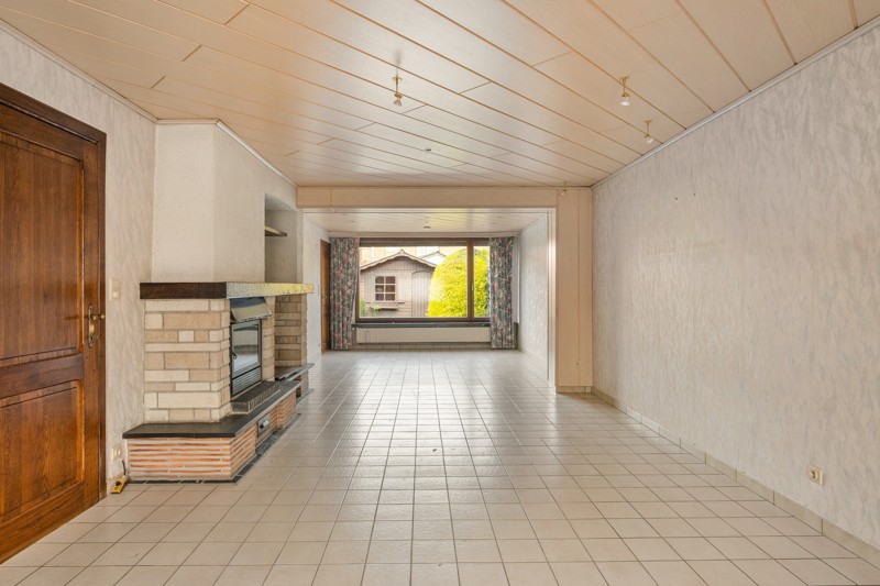 Ruime gezinswoning met 4 slaapkamers, inpandige garage en zonnige tuin - foto 4