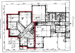 Praktisch ingericht kantoorgebouw op de industriezone Schurhovenveld te huur.De totale oppervlakte bestaat uit ongeveer 250 m² en bestaat uit een...