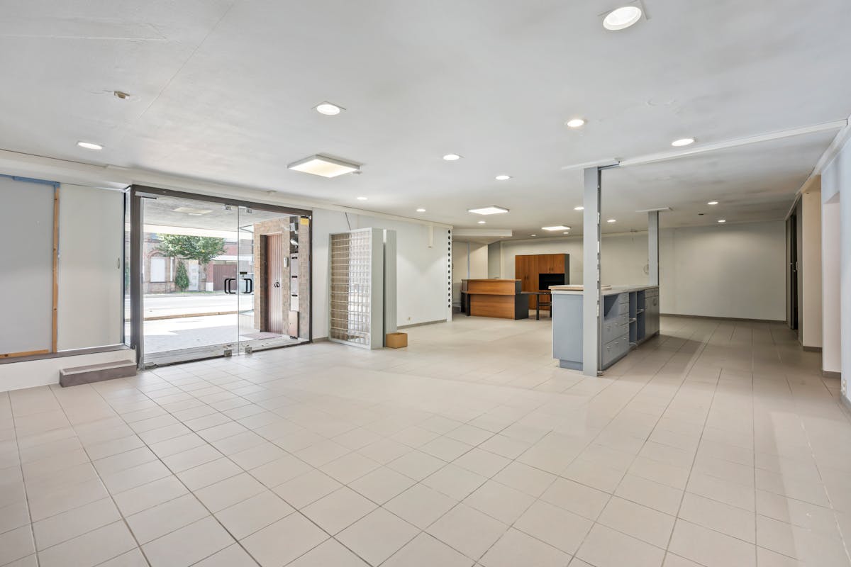 Commercial space for rent in the IJzerlaan in Diksmuide. - photo 3