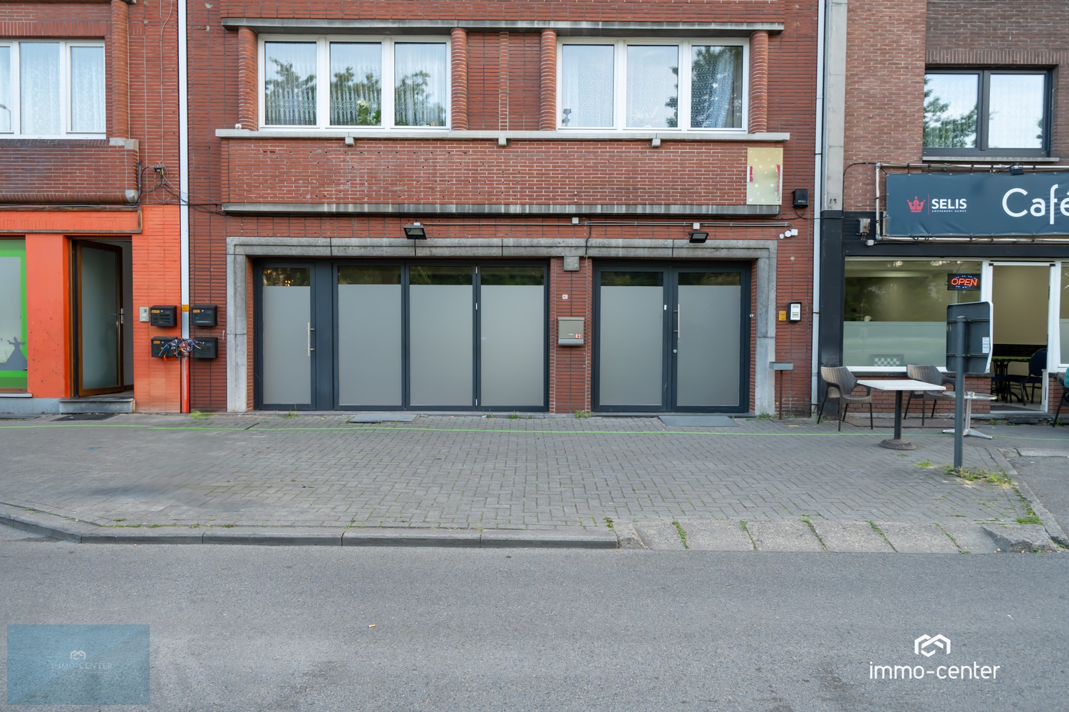 Commercial for rent in Genk - photo 2