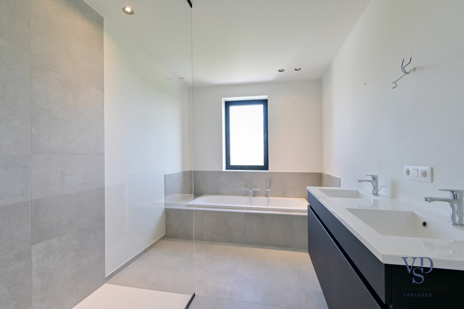 Half Open Bebouwing met buitenberging en carport - foto 4