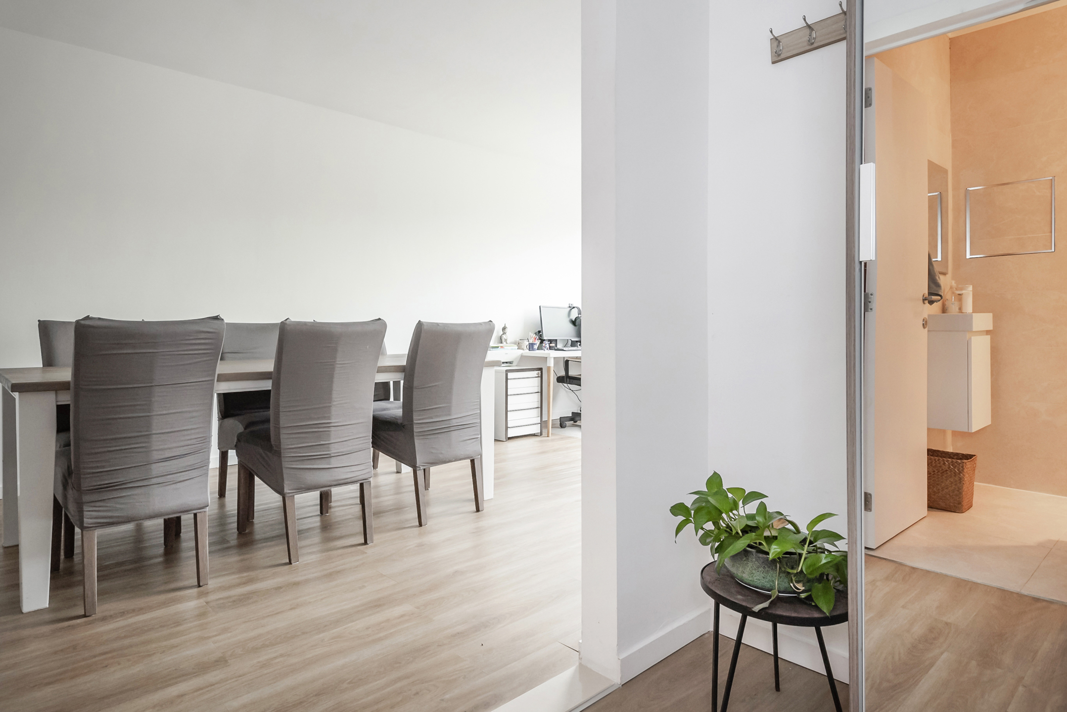 Apartment for sale in Merksem with 2 bedrooms - photo 2