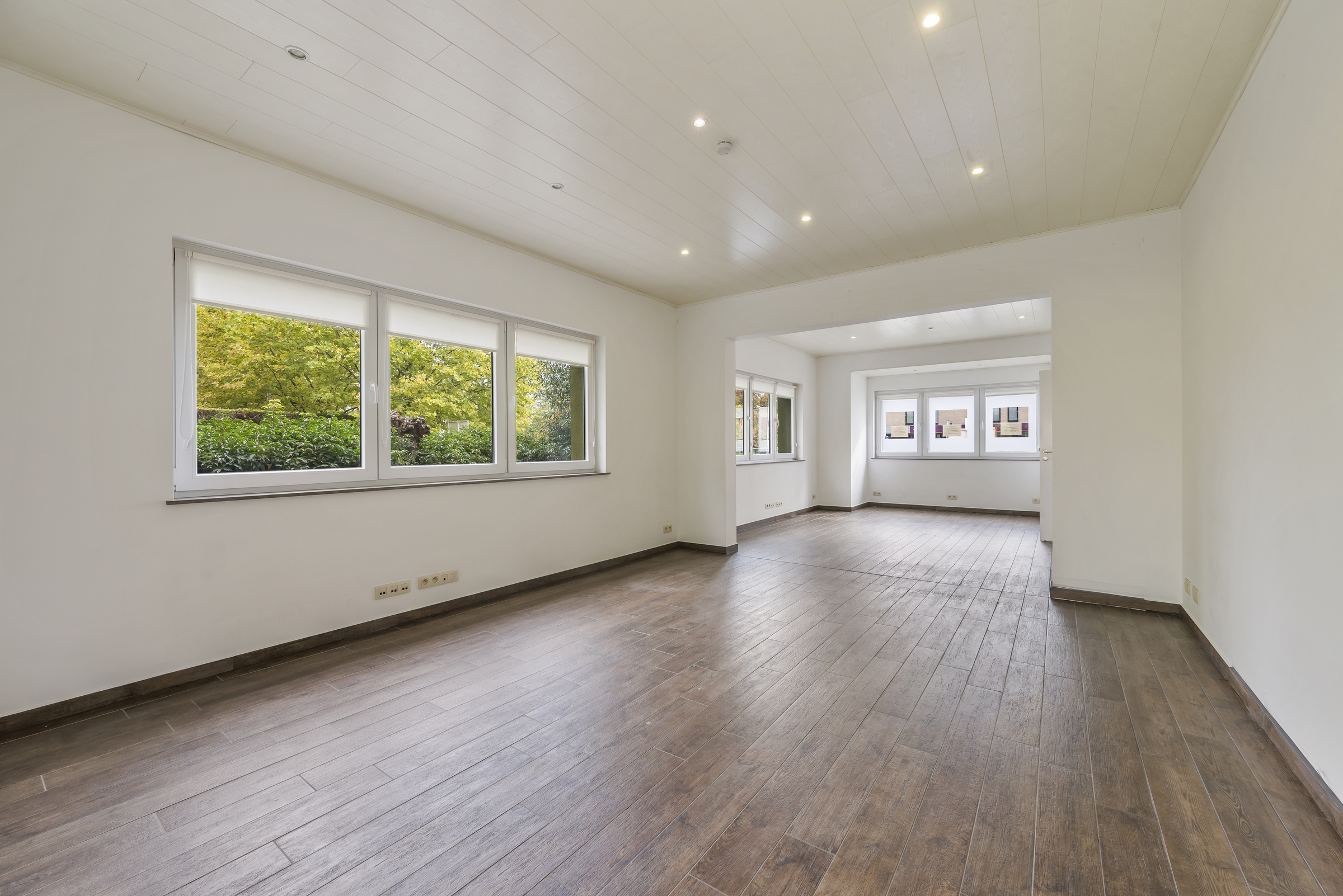 Commercial à louer à Saint-Nicolas - photo 5