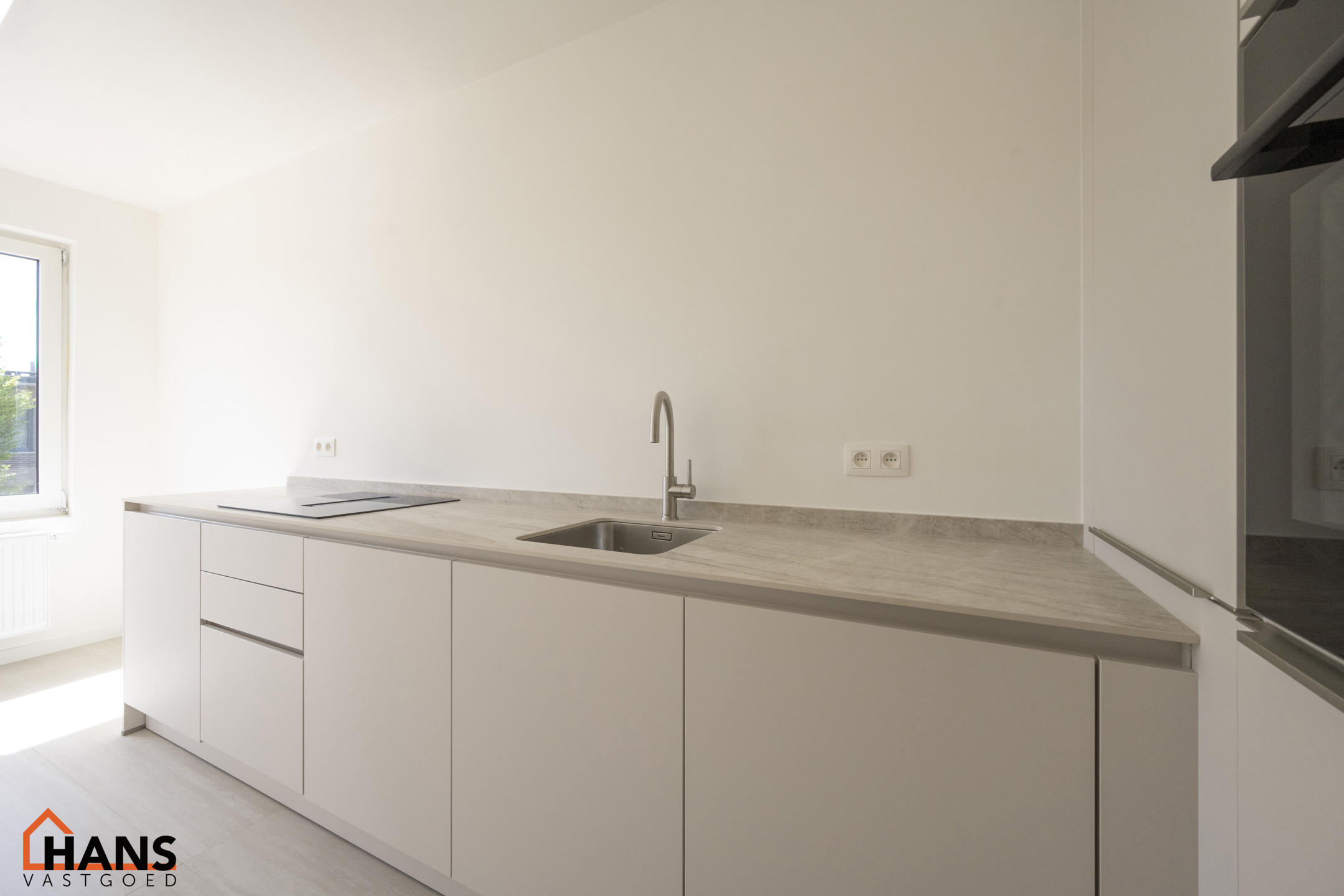 Gerenoveerd appartement - foto 3