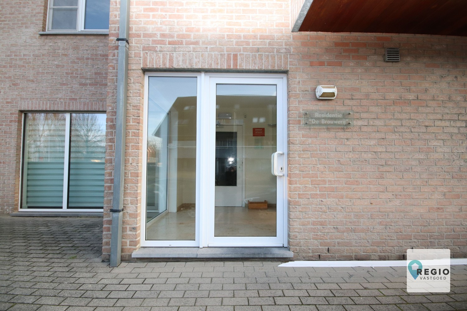 Energiezuinig twee-slaapkamer appartement in de schaduw van Landegemkerk. - foto 3