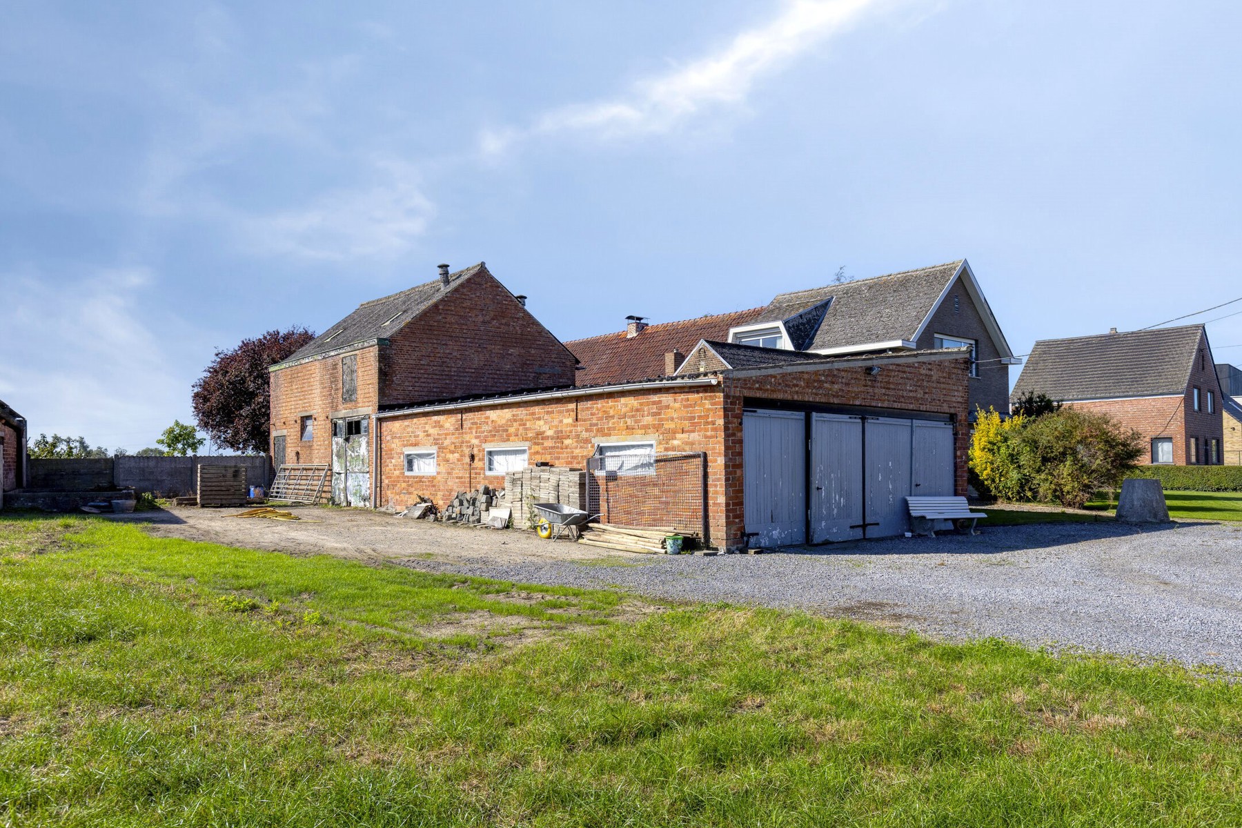 Te renoveren hoeve met 3 slaapkamers op royaal perceel - foto 5