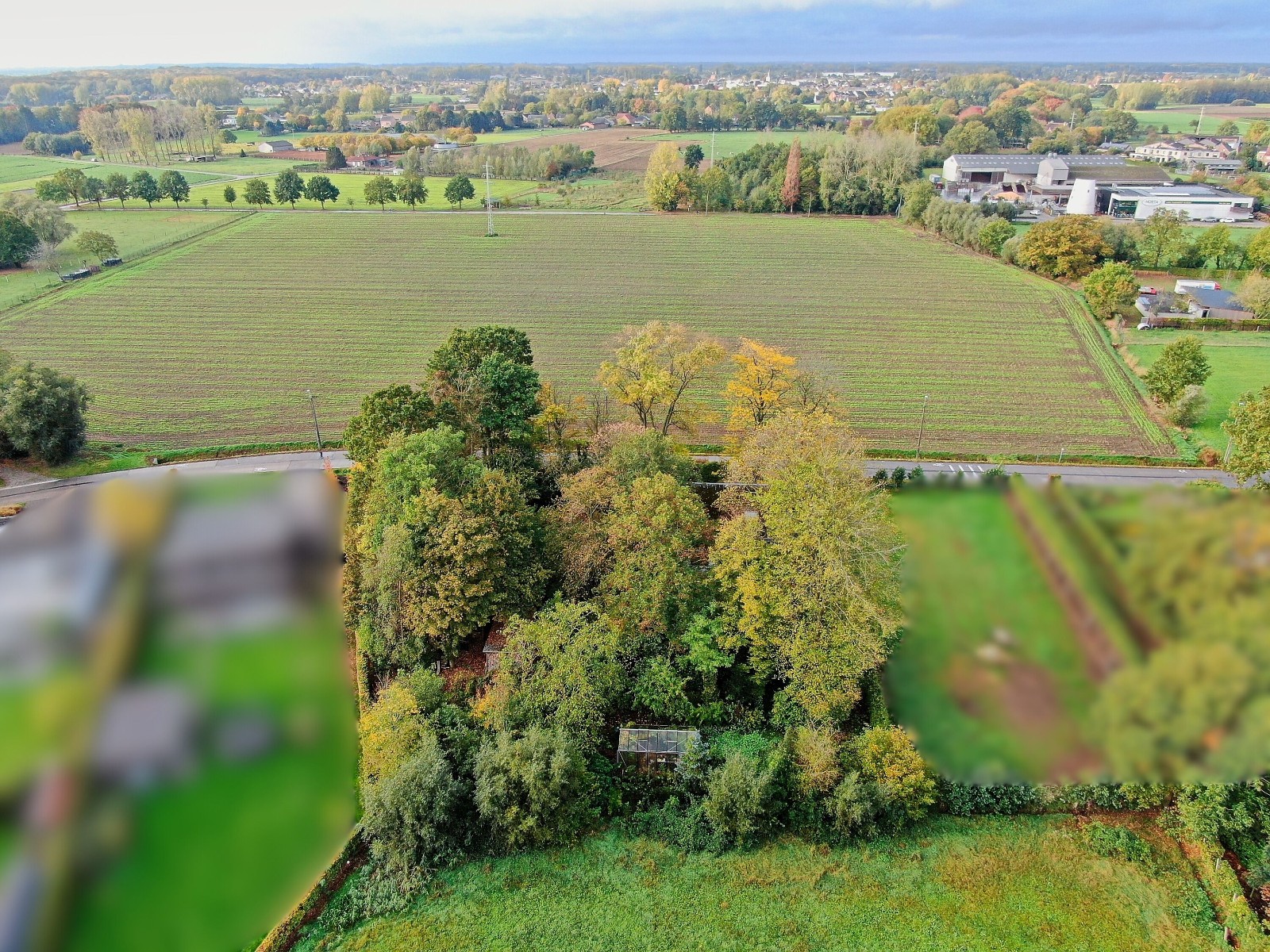 Ruime villa met naastliggende bouwgrond te koop in het landelijke Opdorp - foto 1