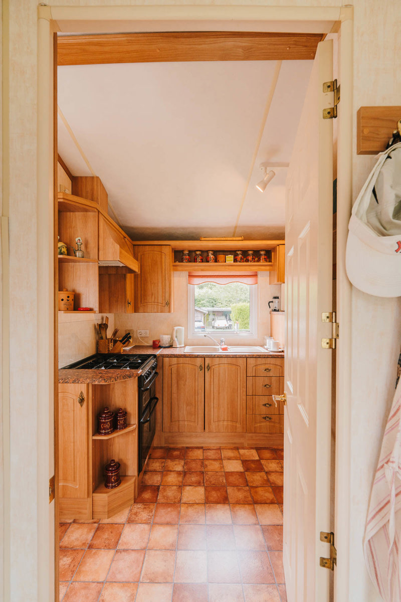 Prachtige agrarische tuin met caravan - foto 5