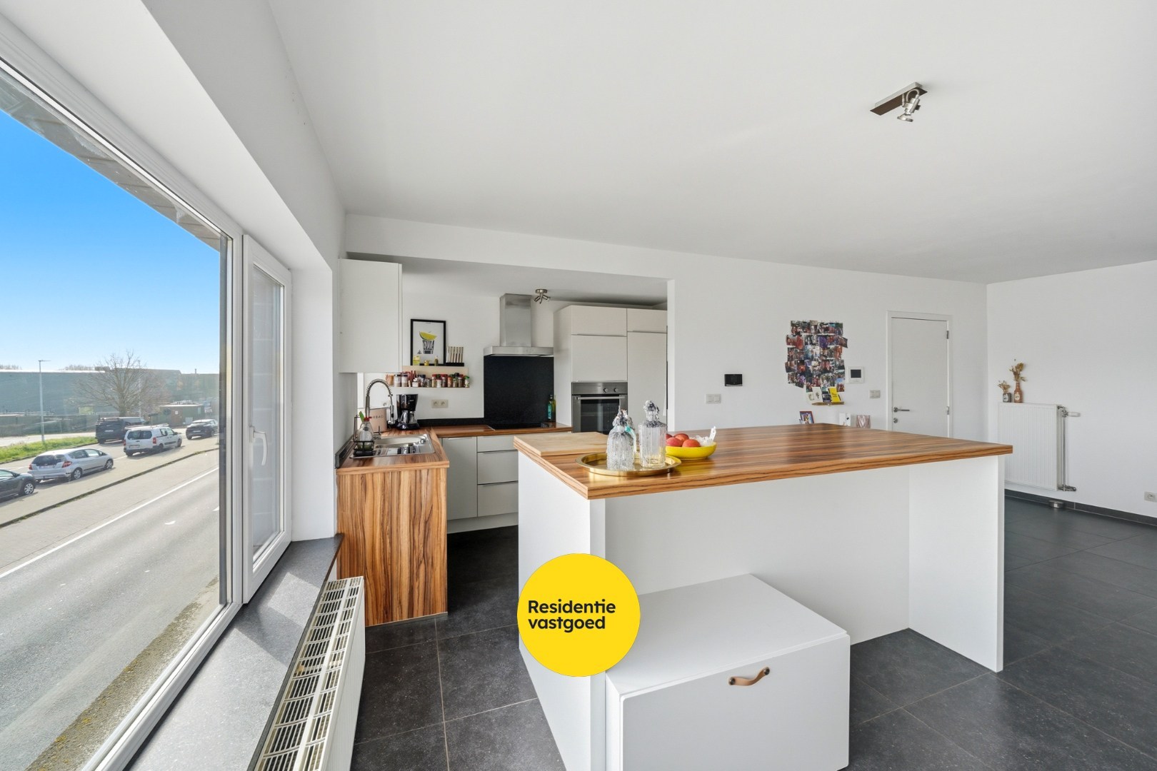Instapklare woning met zicht op de vaart in Oudenburg - foto 3