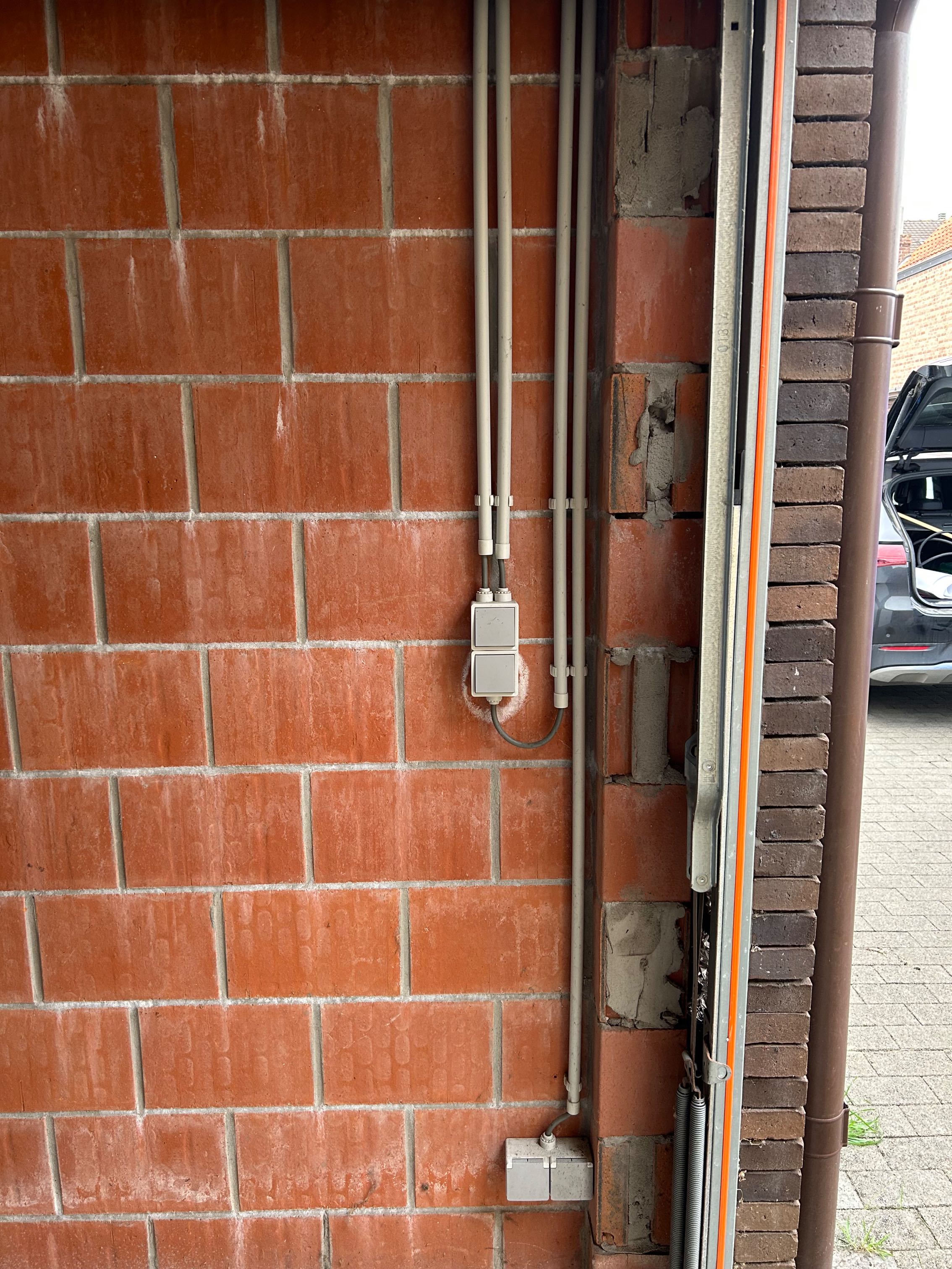 Garage for sale in Bruges - photo 3