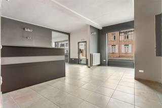 Handelspand op perfecte locatie met enorme visibiliteit! Belangrijkste troeven:- Centrale ligging in Balen centrum- Perfecte commerciële locatie met...