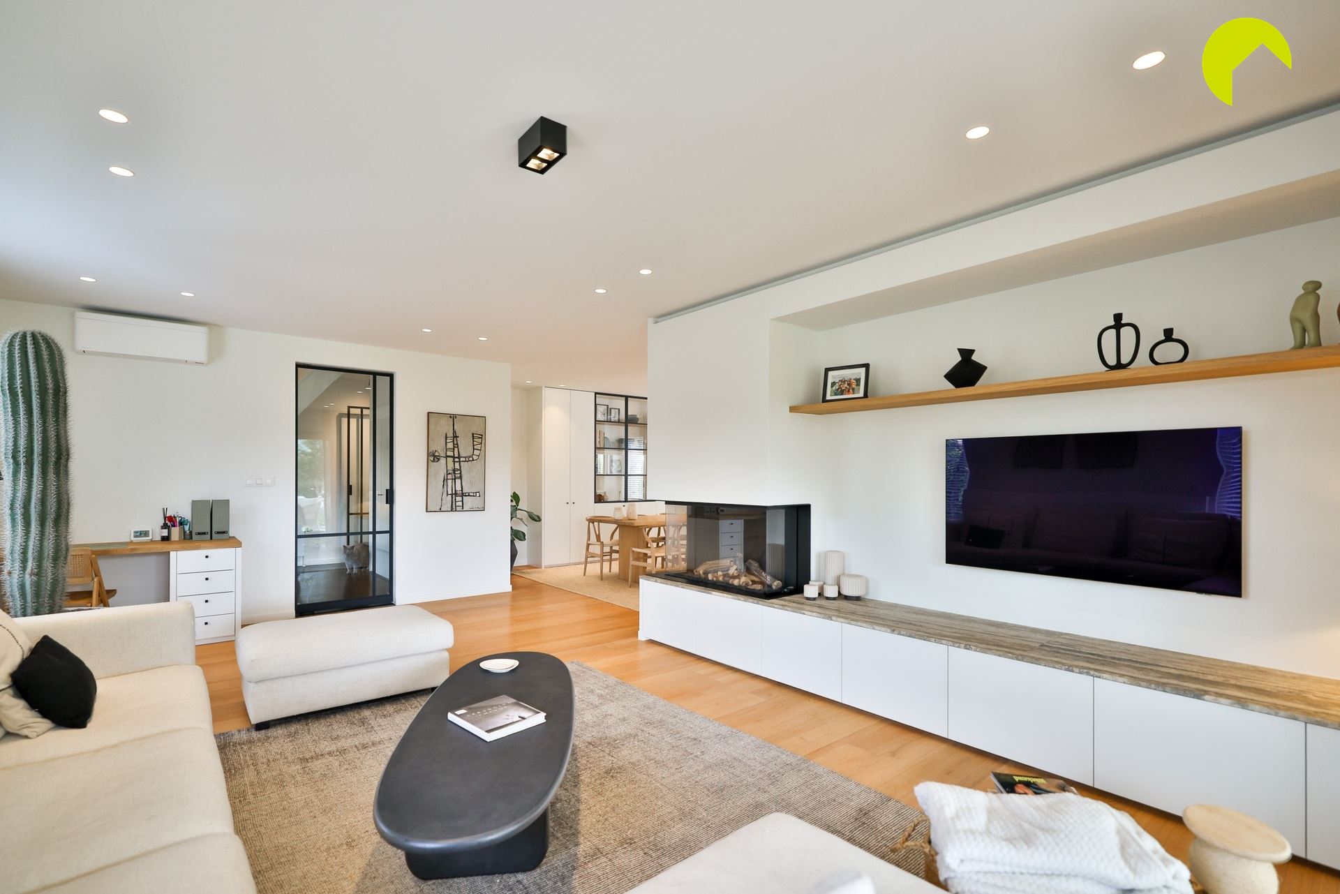 Villa - photo 4