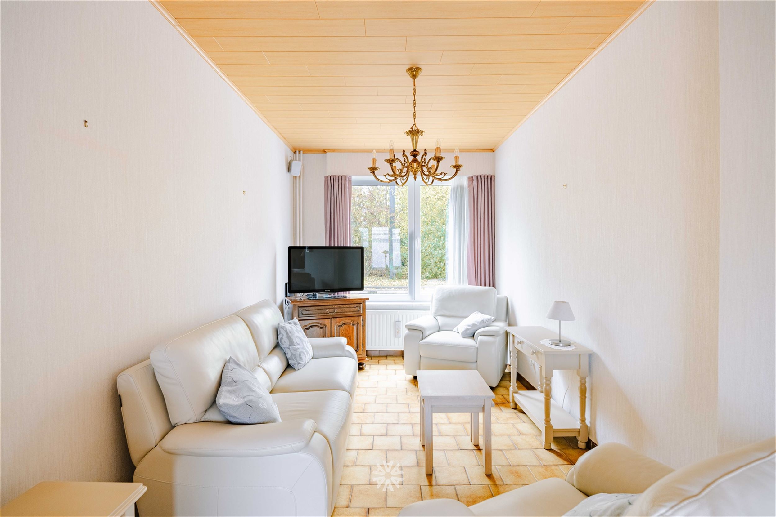 Charmante rijwoning met drie slaapkamers - foto 4