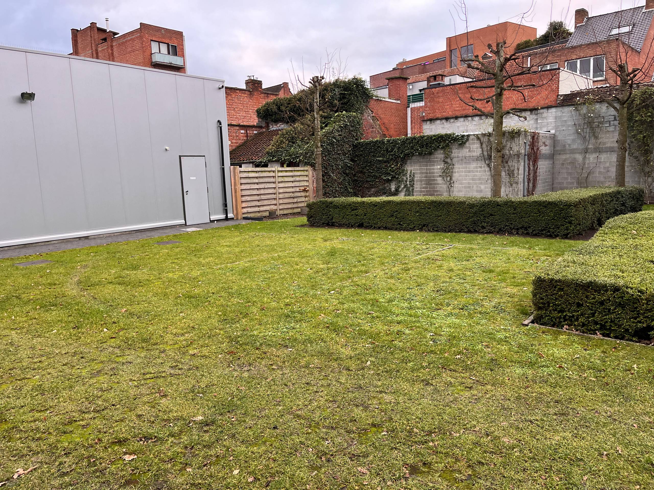 autostaanplaats te Eeklo Zilverstraat 11 - foto 1