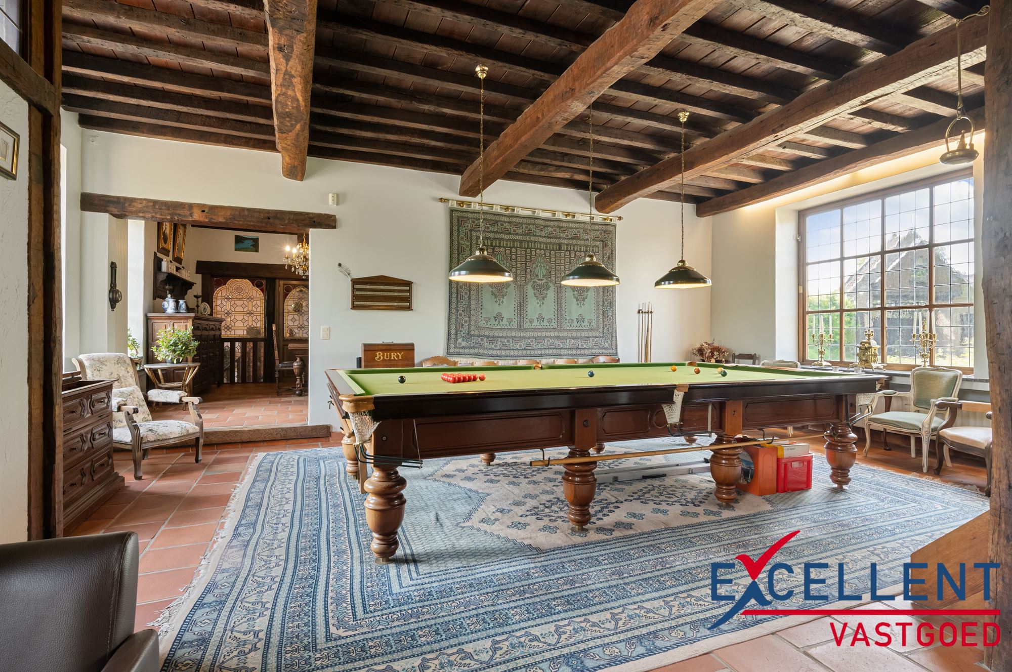 Karaktervolle villa met weides en stallen te koop - foto 2