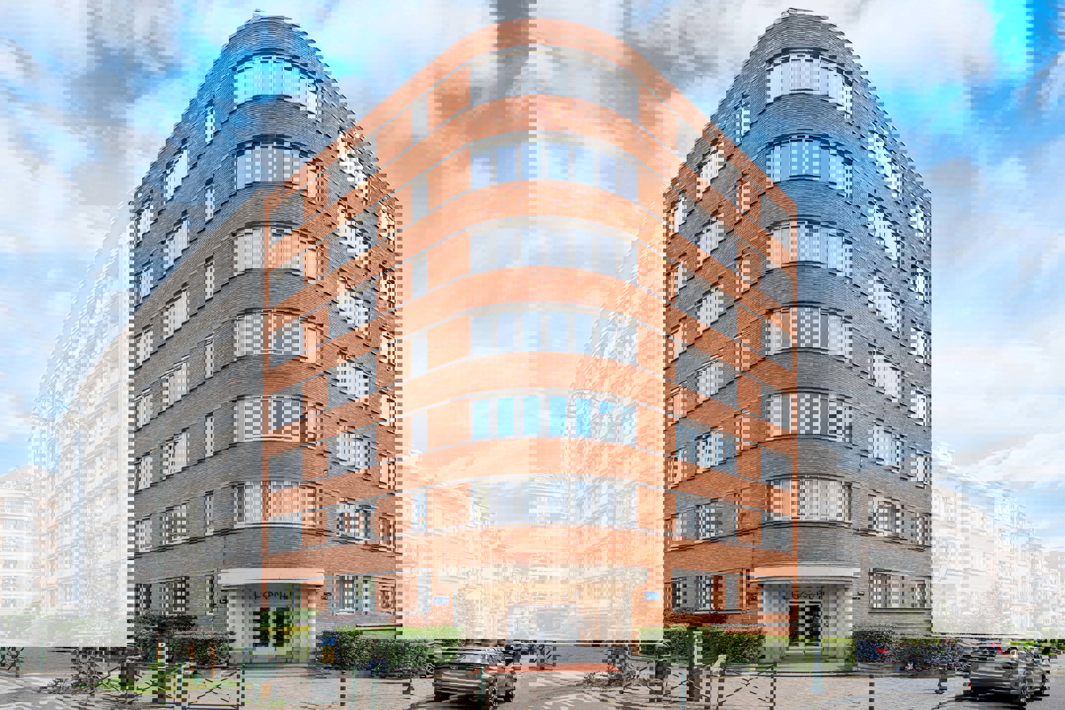 Apartment for sale in Molenbeek-Saint-Jean with 1 bedroom - photo 1