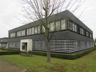 Recent gerenoveerd kantoorgebouw op de Keiberg met een zeer goede prijs-kwaliteitverhouding. Vlakbij op- en afritten van de Ring van Brussel, op...