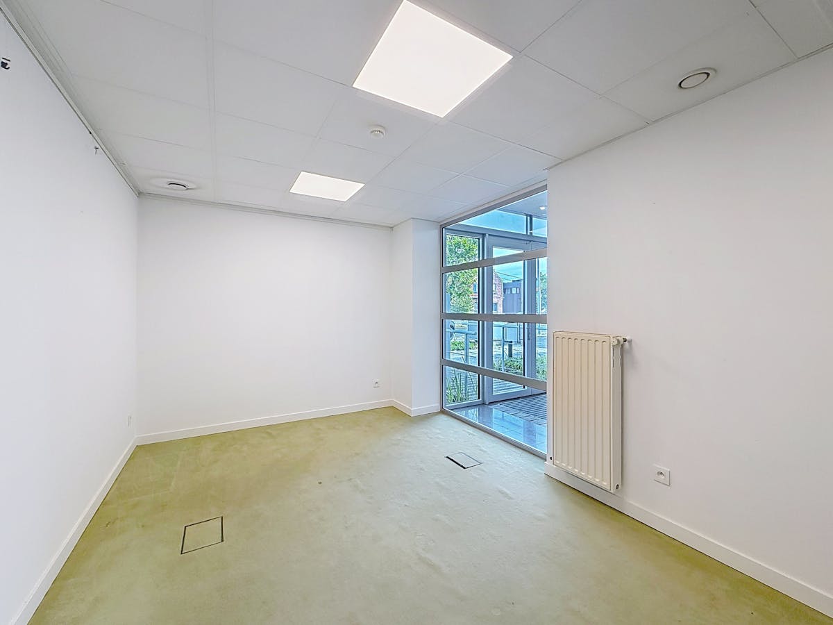 Bedrijfsgebouw (ca. 540 m²) te huur in Destelbergen - foto 5