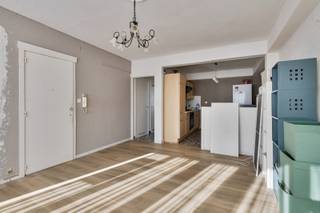 Dit appartement biedt een unieke kans voor starters die op zoek zijn naar een eigen plekje in de stad aan zee. Twee slaapkamers, ideaal voor...