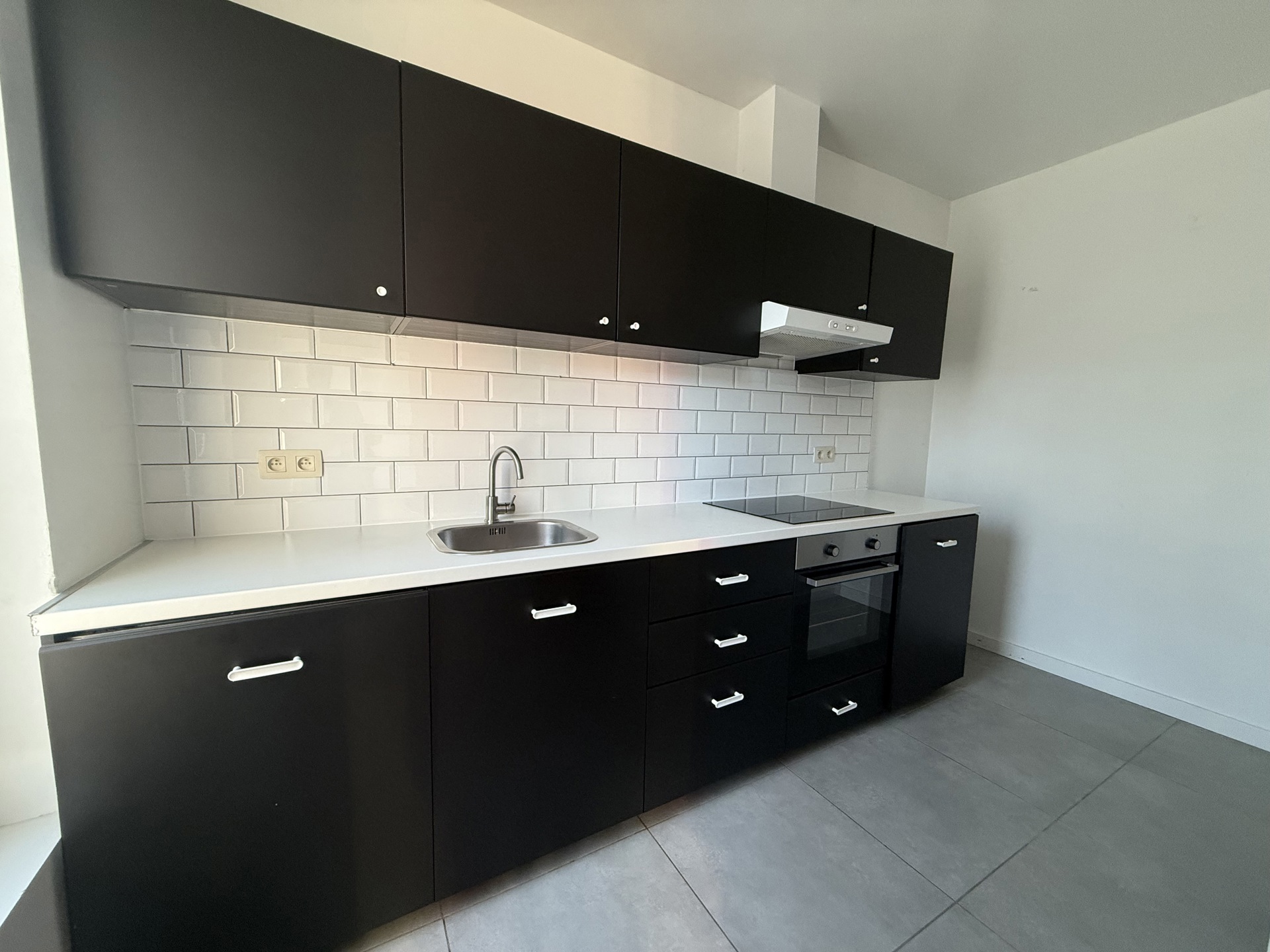 Appartement met 2 slaapkamers en terras in Borgerhout  - foto 2