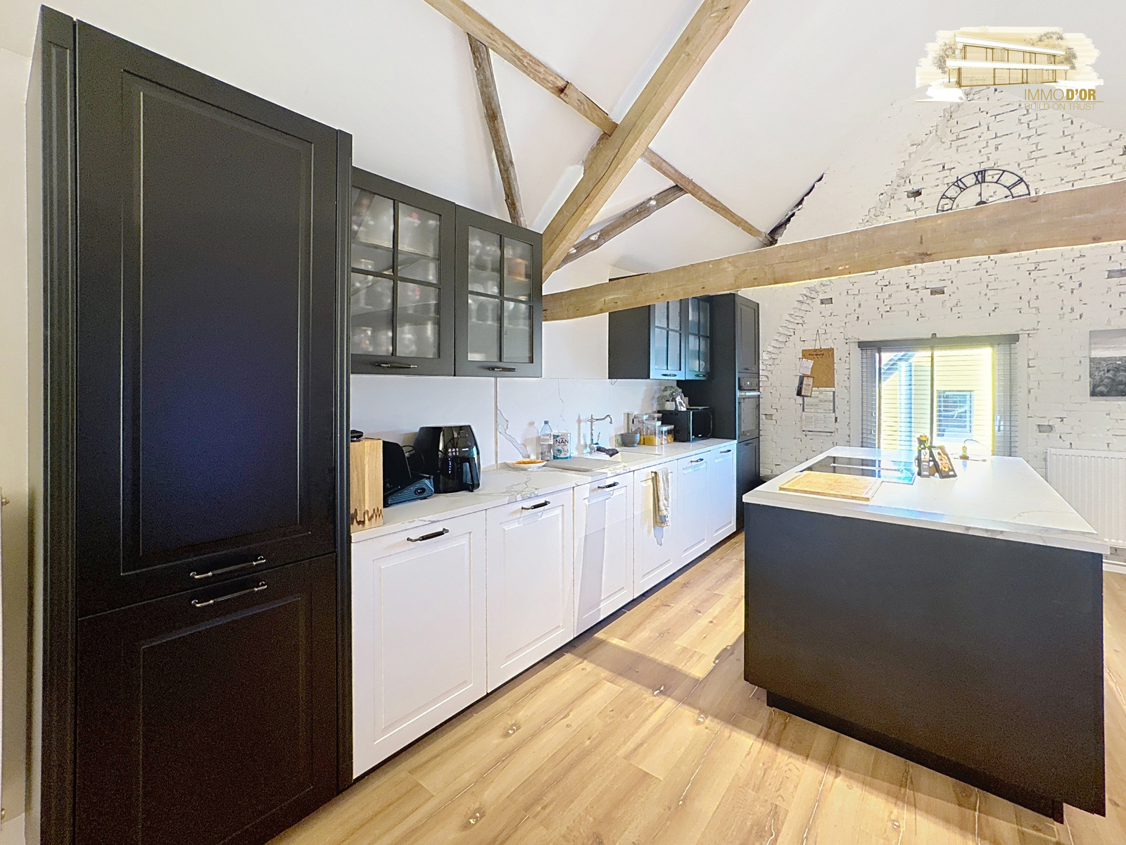 Prachtig gerenoveerd centraal gelegen pand te Malle - foto 4