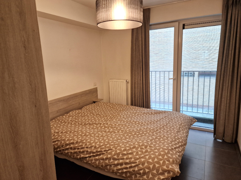 Recent 2-slaapkamer appartement met zijdelings zeezicht - foto 5