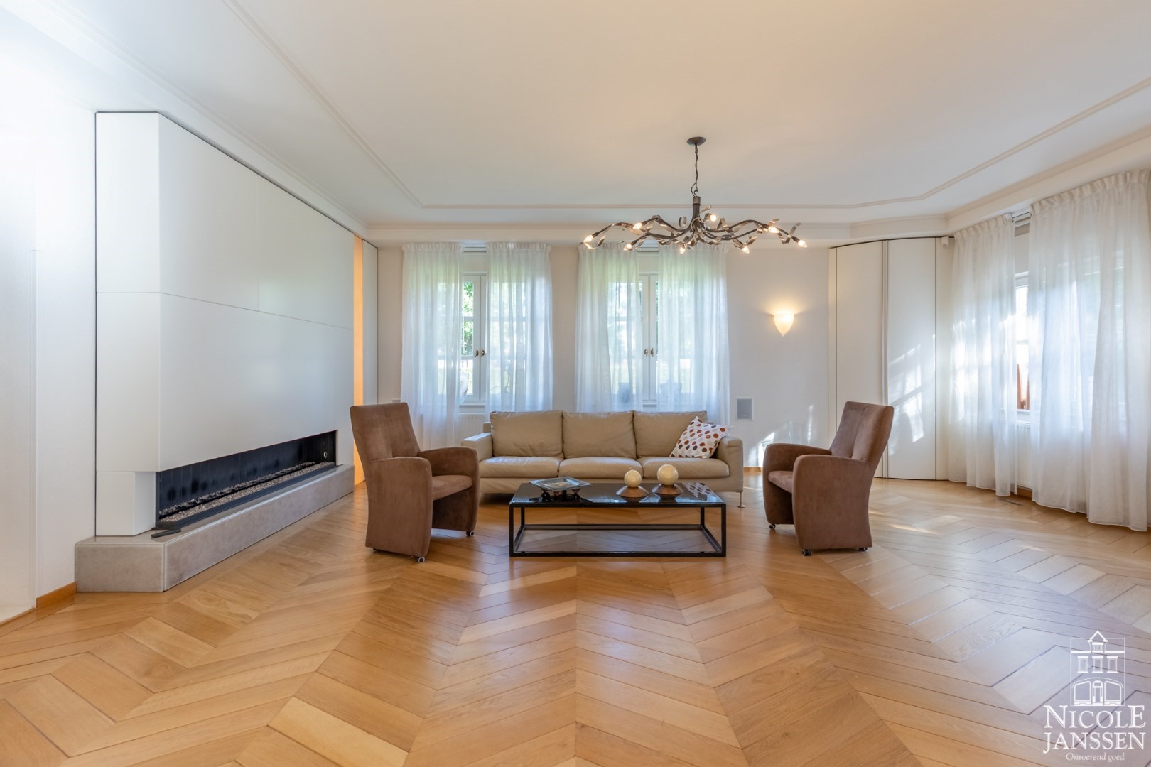 Royale villa in residentiële buurt - foto 5