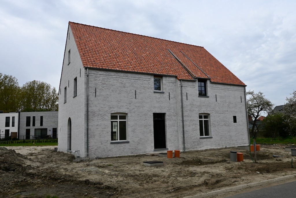 Prachtige Landelijke woning met mogelijk 4 slaapkamers ! - foto 2