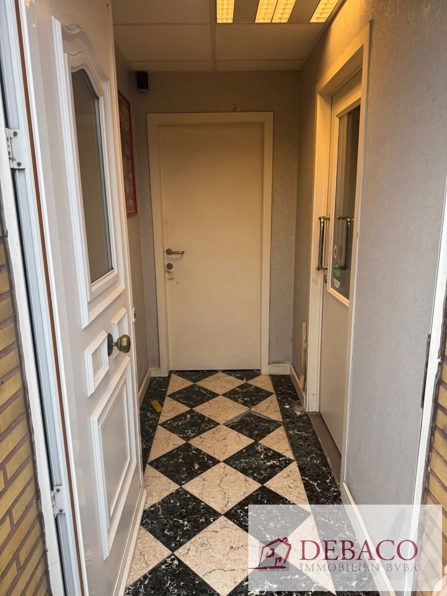 Te renoveren woning, in hartje centrum gelegen - foto 2