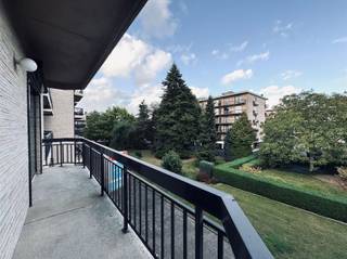 Dit ruim appartement is gelegen op de tweede verdieping in een groene omgeving. U beschikt over twee terrassen, waarvan één voorzien is van...