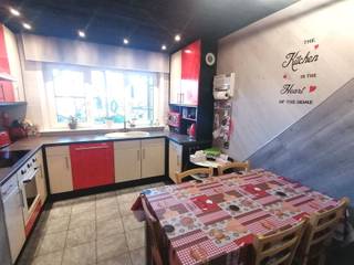 Ontdek deze vrijstaande woning op een uitstekende ligging in een rustige doodlopende straat, op een ruime kavel van 735 m². De woning biedt onder...