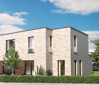 Ontdek deze mooi gelegen bouwgrond van 676 m² in de Zwaluwenlaan te Kortrijk, ideaal voor het realiseren van een stijlvolle halfopen...