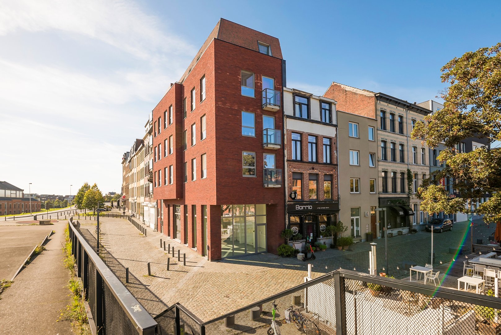 Commercieel pand of kantoorruimte. - foto 2