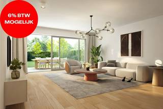 Nieuwbouwwoning in een doodlopende straat in nabij centrum Merelbeke<br /><br />Casco woning vanaf €370.000 exclusief kosten <br /><br />EPC-score: A<br /><br />Nabij het centrum van Merelbeke vindt u dit eigentijdse nieuwbouwproject in een rustige doodlopende straat zonder doorgaand verkeer. Het centrum van Merelbeke ligt op slechts 15 minuten van het bruisende Gent. De gemeente zelf heeft echter ook veel te bieden. In de nabije omgeving zijn er tal van voorzieningen zoals winkels, supermarkten, sportvoorzieningen, horeca, openbaar vervoer... Één van de grootste troeven is de bereikbaarheid van de gemeente met de opritten van de E17,E40 en R4 in de nabije omgeving. <br /><br />Het kleinschalige project in de Jozef Hebbelynckstraat bestaat uit 5 nieuwbouwwoningen met een tijdloze look and feel. Er is keuze tussen gesloten en half-open woningen. De woningen bezitten een mooie grote leefruimte met open keuken en aansluitend de berging. Dankzij de grote raampartijen in de leefruimte geniet de woning van veel licht en geeft ze u een open groen zicht op de gezellige tuin. Alle woningen beschikken over 3 slaapkamers (mogelijkheid tot maken van 5 slaapkamers) een ruime badkamer met dubbele lavabo en inloopdouche en een apart toilet in de nachthal. Daarnaast beschikt elke woning nog over een zolder van +-30m2 met een vaste trap. De woningen beschikken telkens over een eigen oprit voor of langs de woning. Alle woningen worden uitgerust met een warmtepomp in combinatie met vloerverwarming en zonnepanelen en zijn hiermee uiterst energiezuinig. Daarnaast wordt het regenwater gerecupereerd en wordt er in elke woning een ventilatiesysteem type D voorzien. <br /><br />Bij de casco prijs moet nog 50.505 euro worden betaald voor geleverde diensten.<br /><br />De woning bevindt zich vlakbij het centrum van Merelbeke, de invalswegen,... <br />Verhuurwaarde:
€1.300<br />Zeer geschikt voor: starters, ouders met studerende kinderen, investeerders, meerwaardezoekers, gezinnen, ... <br /><br />CONTACT: Laura op 0473 41 35 62 of via info@vicusvastgoed.be