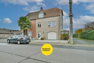 Deze centraal gelegen bel-etagewoning bevindt zich in de geliefde omgeving van Don Bosco, op wandelafstand van winkels, scholen en andere...