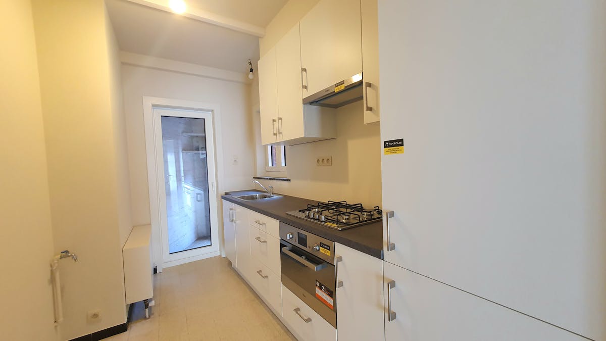 FOR RENT: 3 bedroom apartment in Hasselt center - photo 5