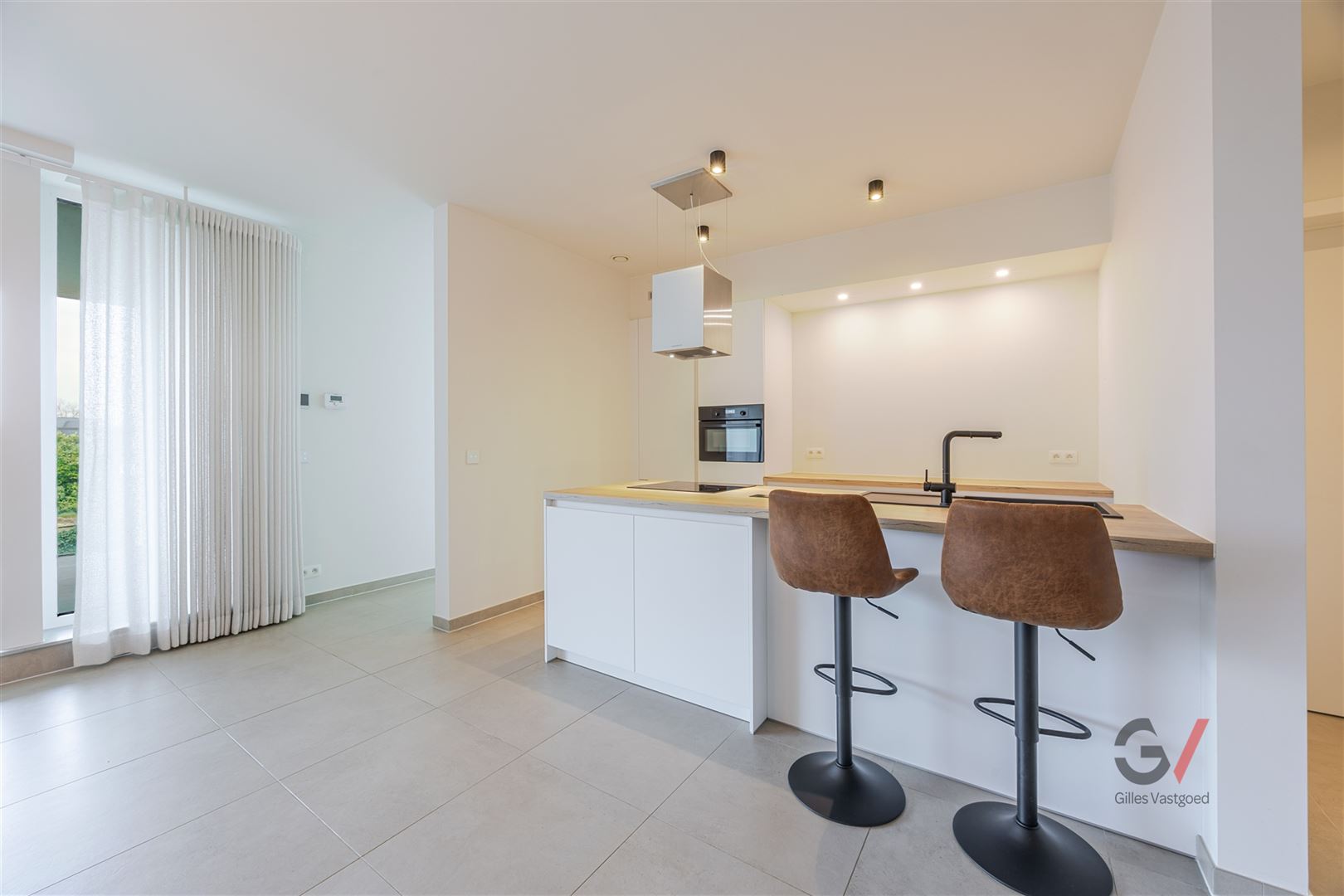 Lichtrijk en modern appartement met ruim terras - foto 4