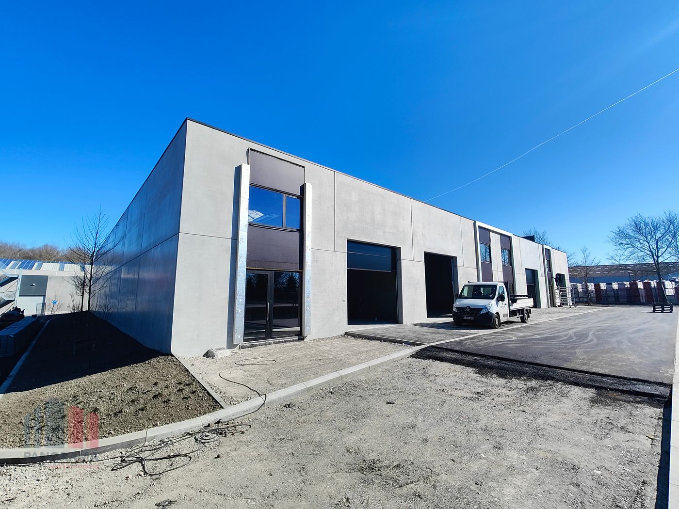 NIEUWBOUW KMO-UNIT VAN 274 M² IN OUDENBURG - photo 2