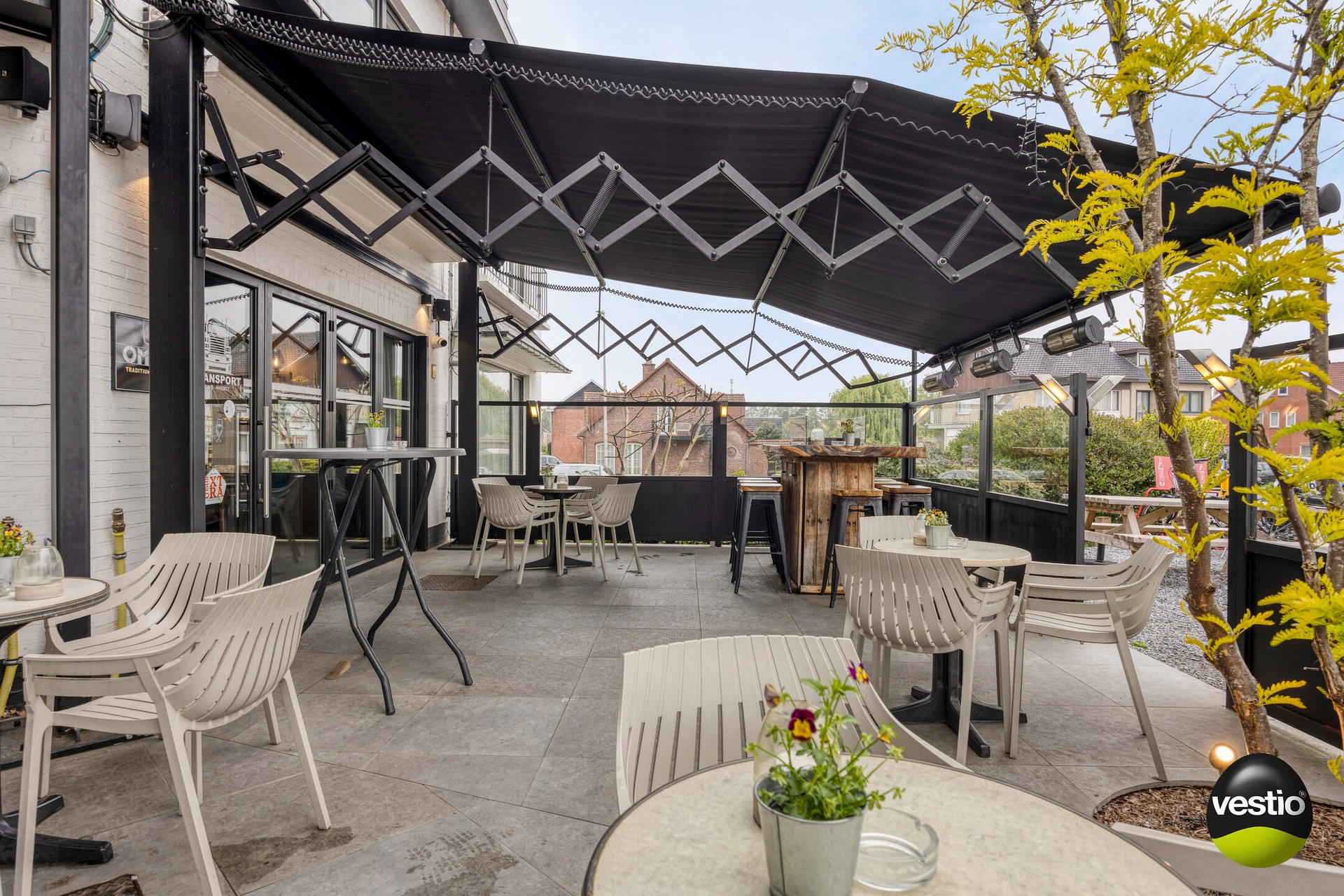 Verhuurde opbrengsteigendom met handelsgelijkvloers en 2 appartementen in Hasselt - foto 4